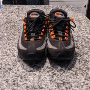 Airmax 95 worn but in good shape